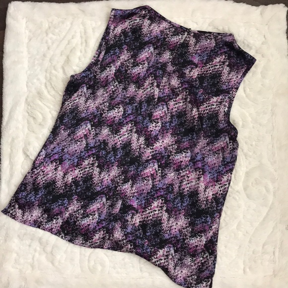 Tahari sleeveless blouse Size M - Picture 3 of 3